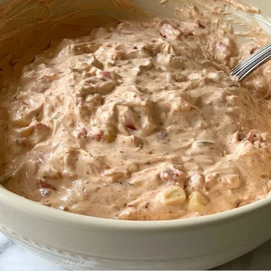 Delicious easy boat dip recipe for gatherings and outdoor parties